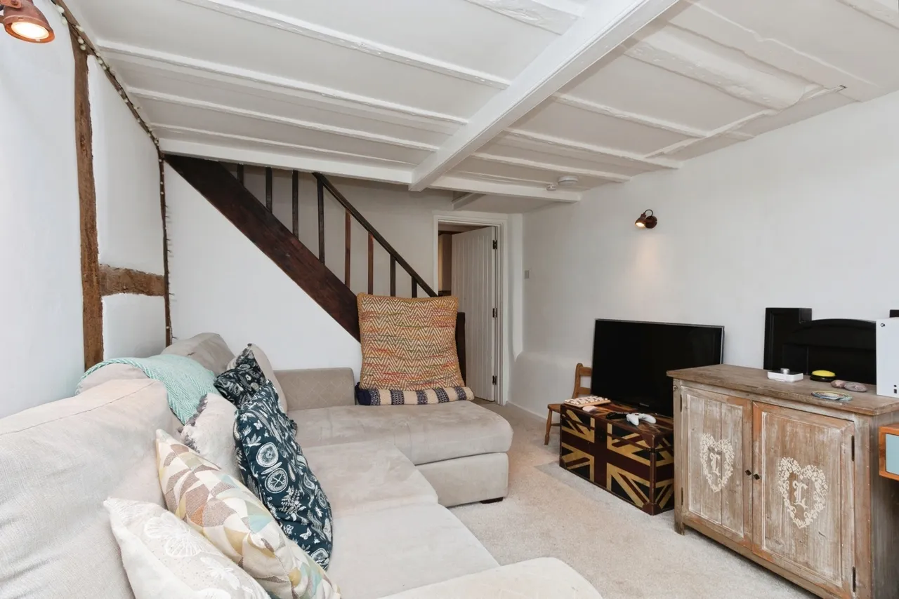 Winchester Street, Overton, RG25, photo 9
