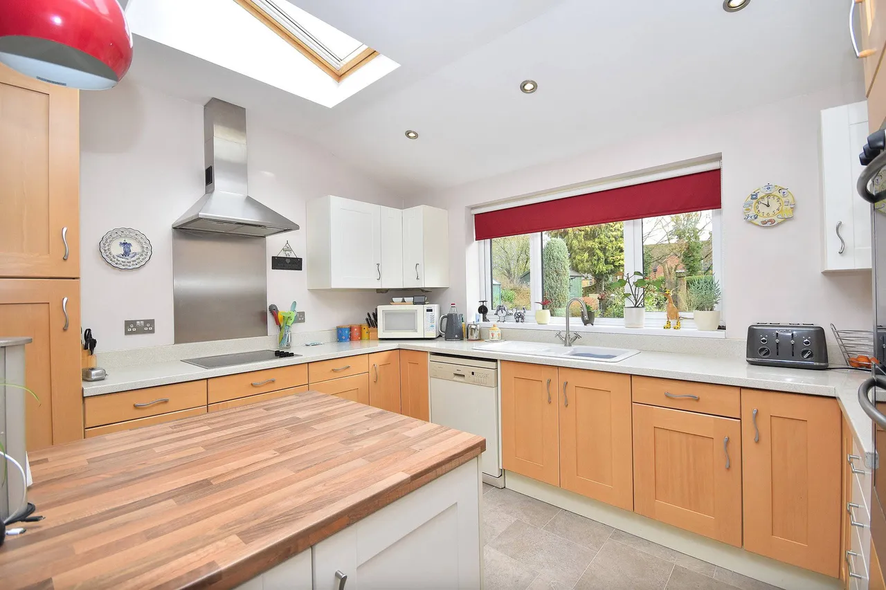 Nightingale Drive, Towcester, Northamptonshire, NN12 6RA, photo 6