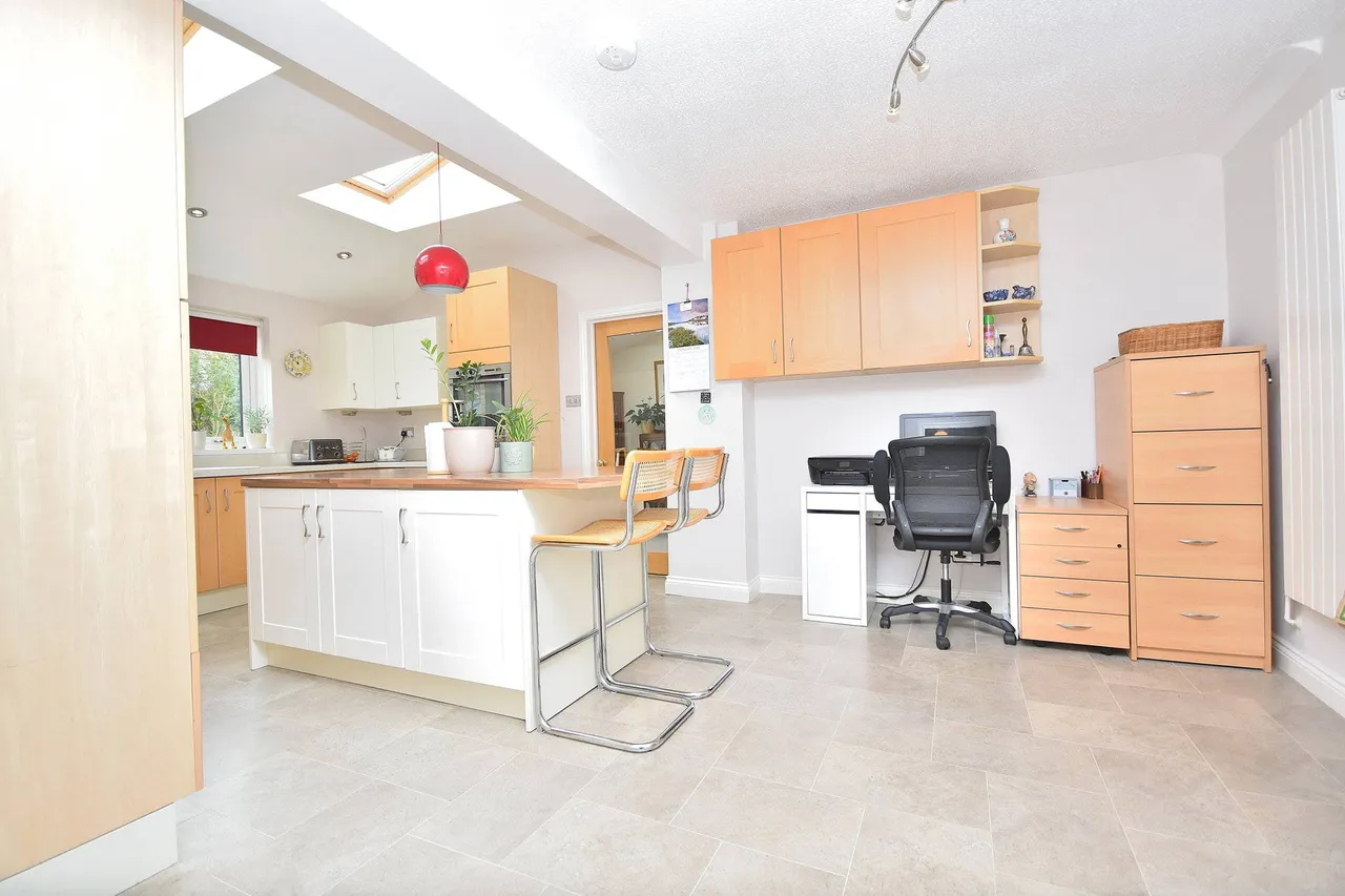 Nightingale Drive, Towcester, Northamptonshire, NN12 6RA, photo 9