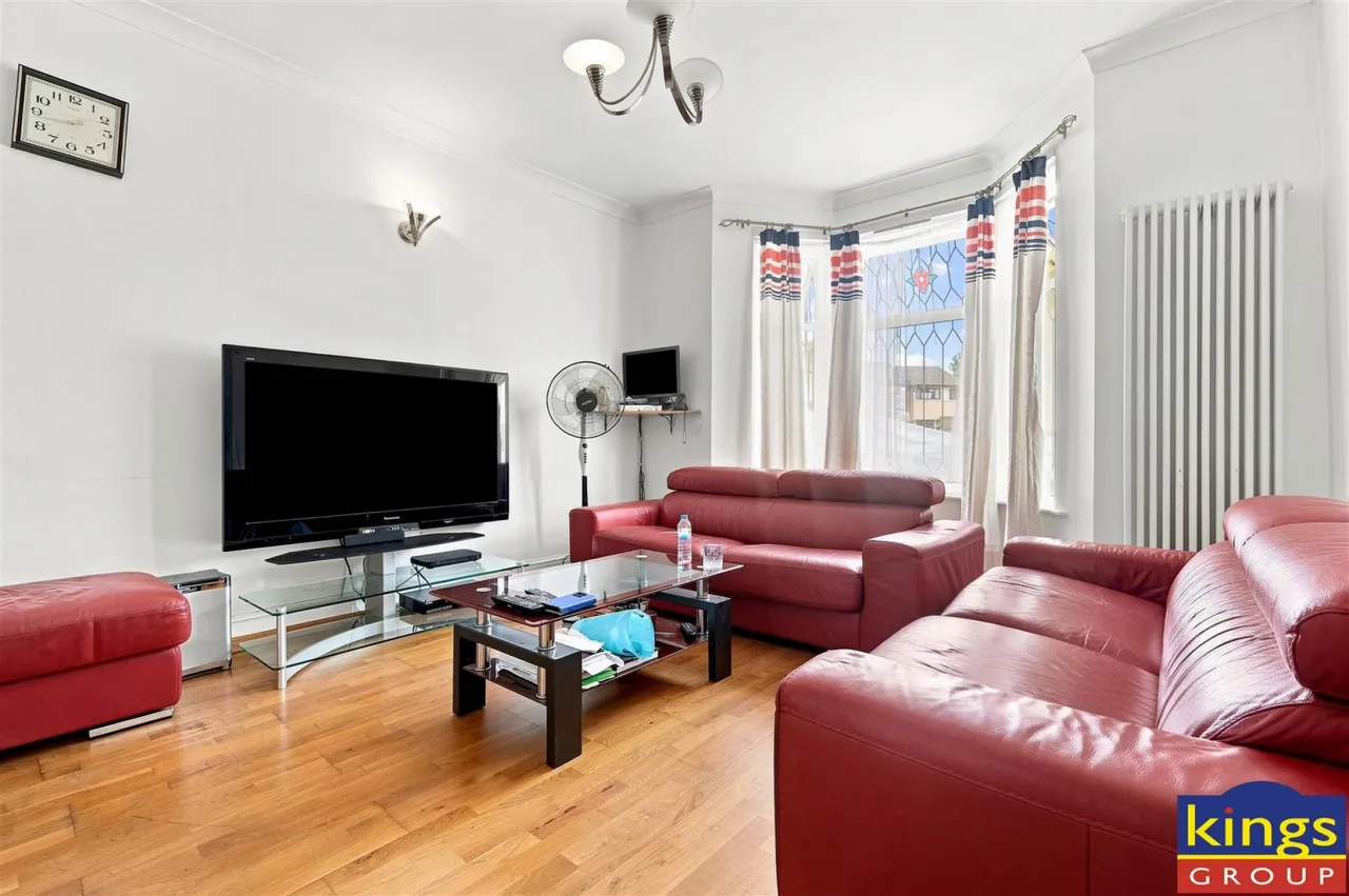 Westbury Road, London, photo 3