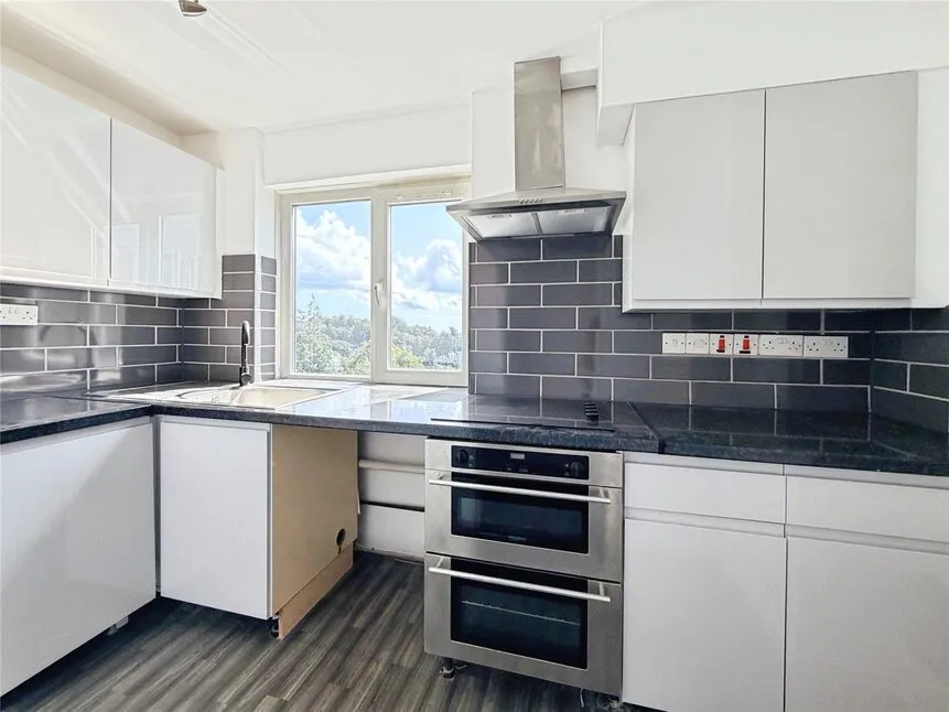 Lower Warberry Road, Torquay, Devon, TQ1, photo 2
