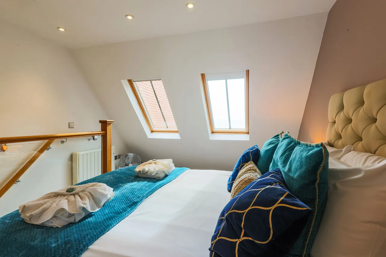The Esplanade, Penarth, CF64, photo 11