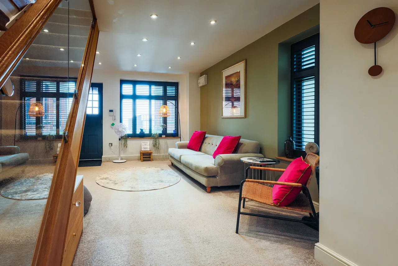 The Esplanade, Penarth, CF64, photo 7