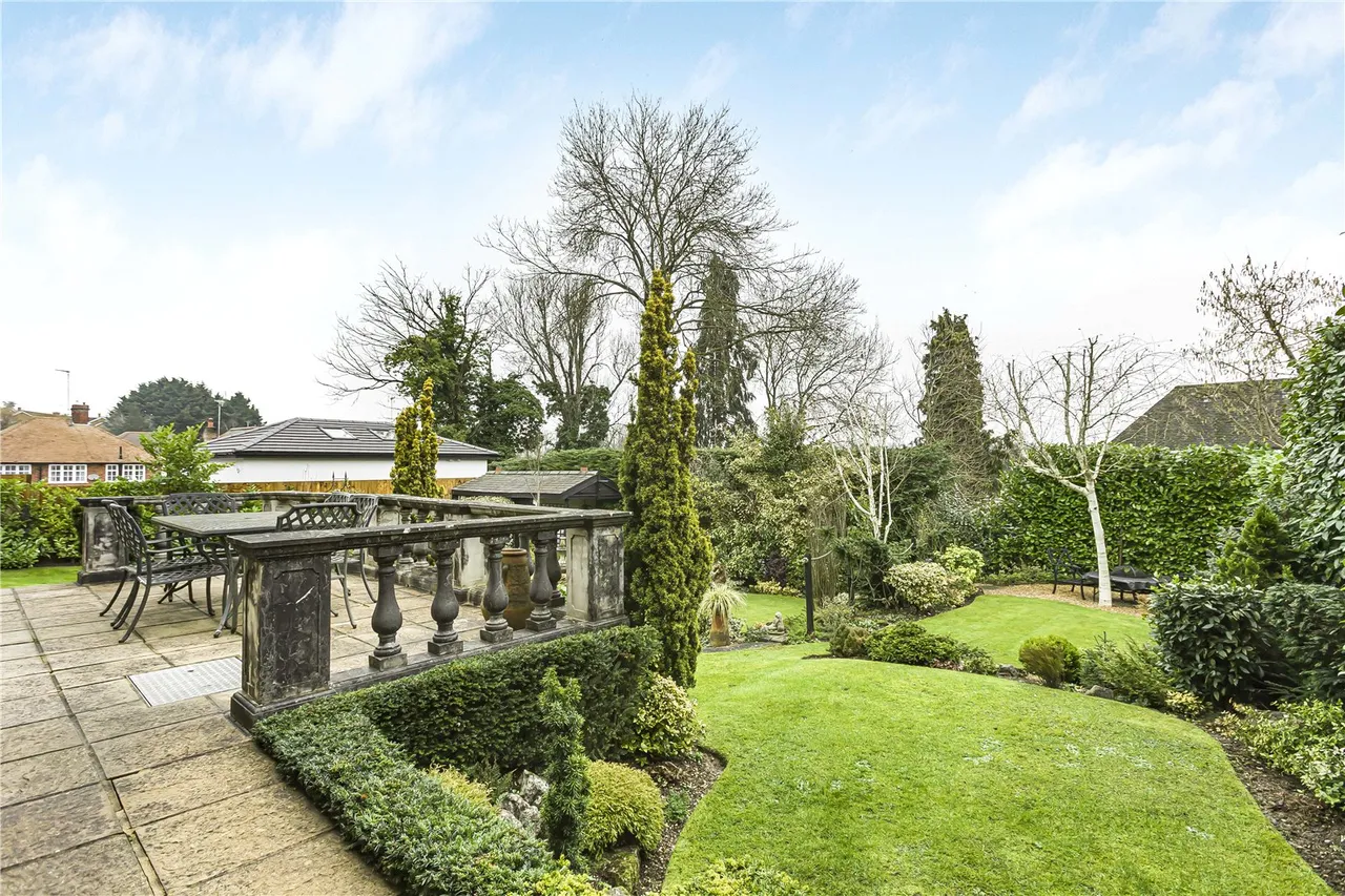 Orchard Close, Cuffley, EN6, photo 22