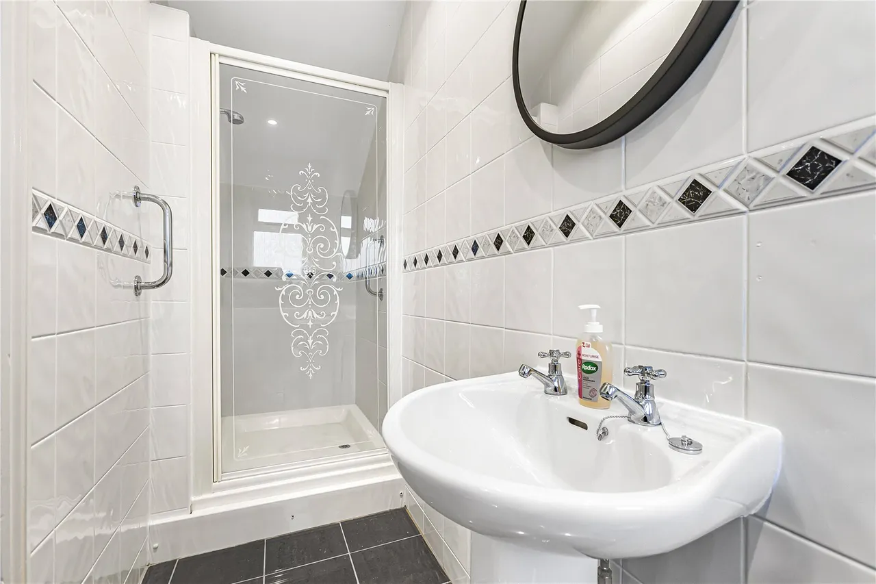 Orchard Close, Cuffley, EN6, photo 18