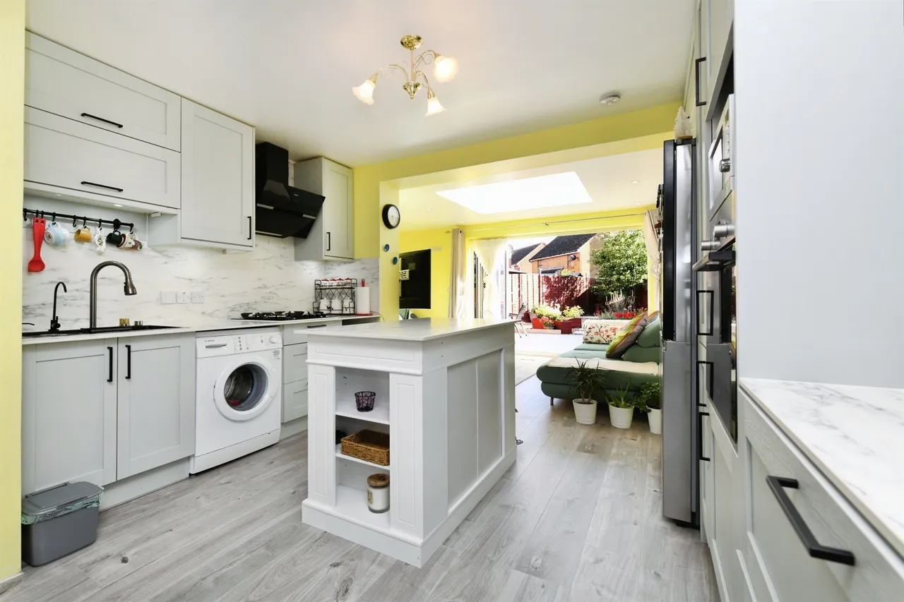 Saywell Brook, Chelmer Village, Chelmsford, photo 9