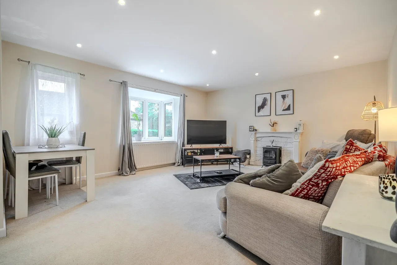 School Lane, Collingham, LS22, photo 3