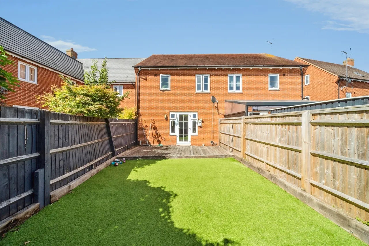 Prince Rupert Drive, Aylesbury, photo 12