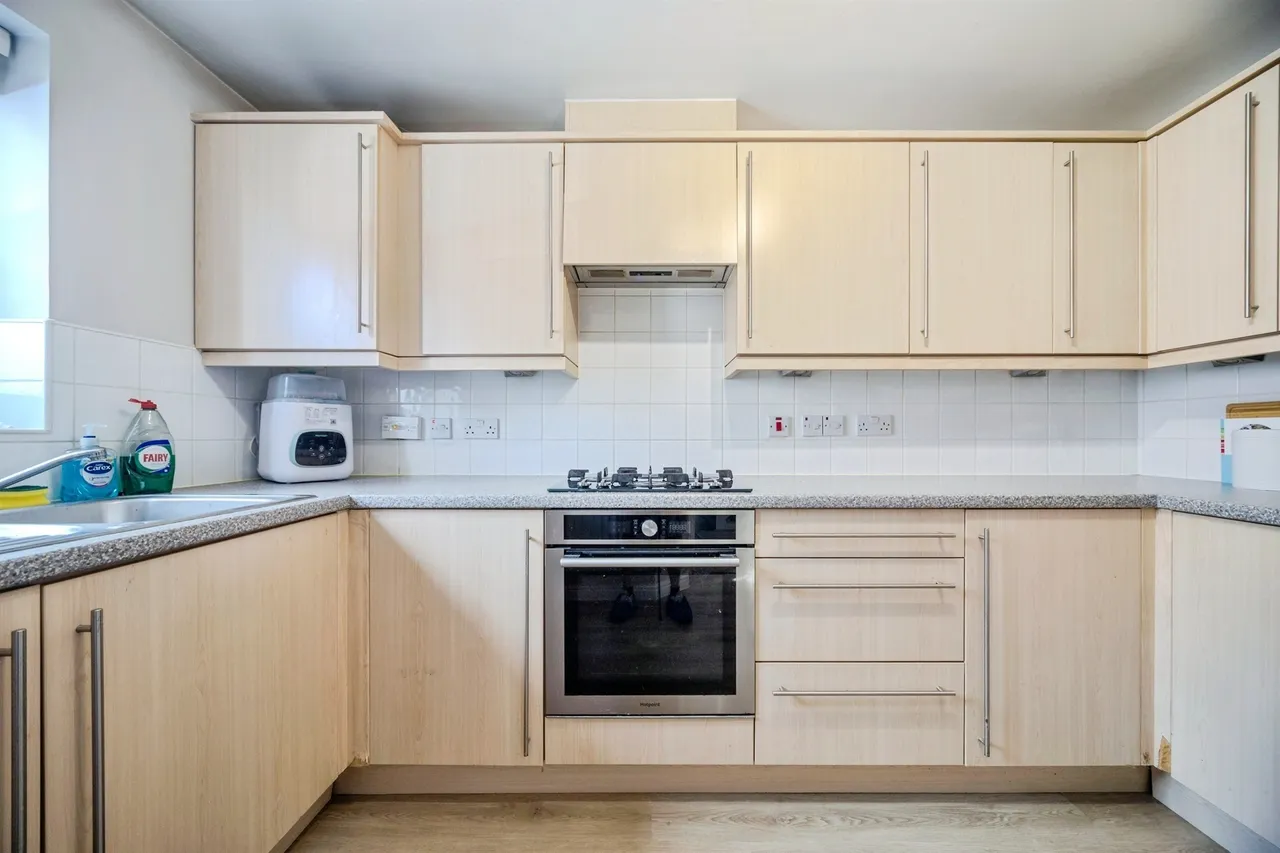 Prince Rupert Drive, Aylesbury, photo 4