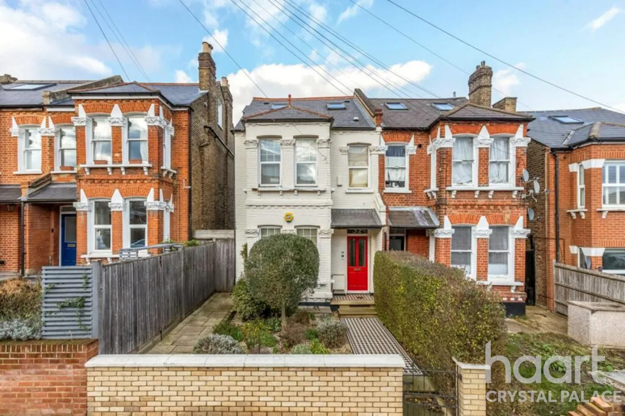 5 bed house for sale, Wolfington Road, London, SE27