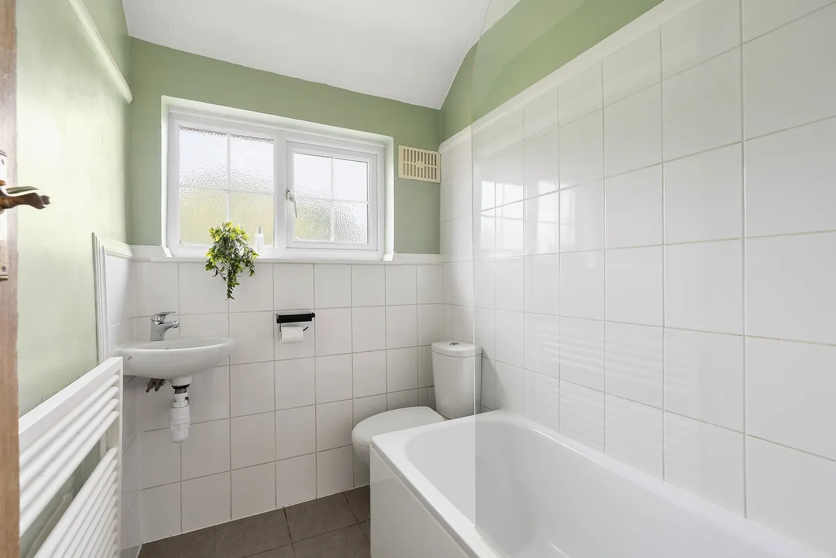 Shepperton, TW17, photo 10