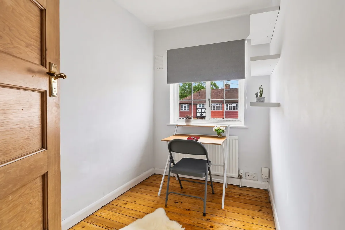 Shepperton, TW17, photo 9