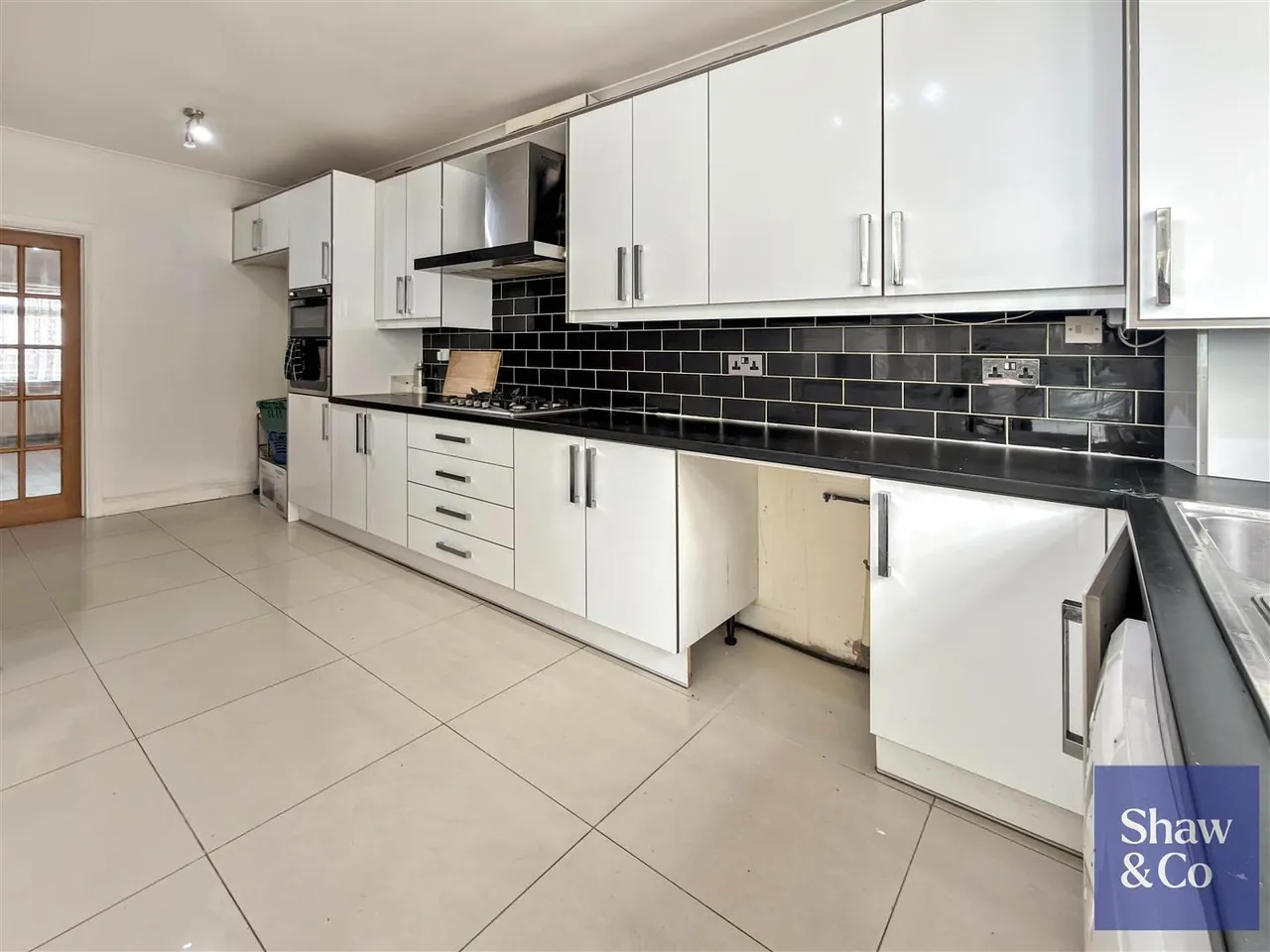 Hanworth Road, Whitton, photo 5