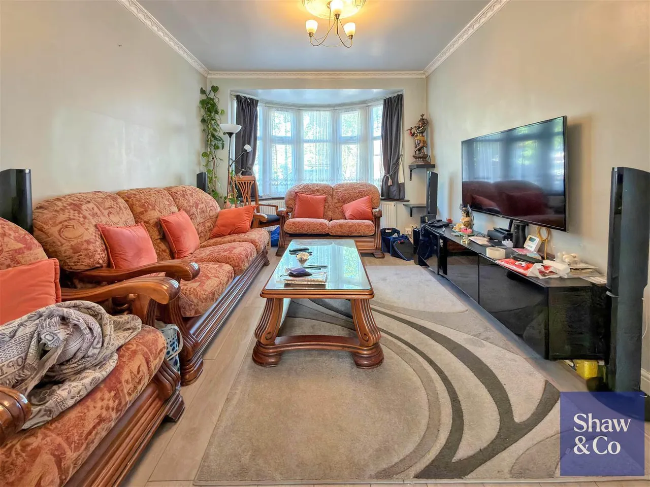 Hanworth Road, Whitton, photo 3