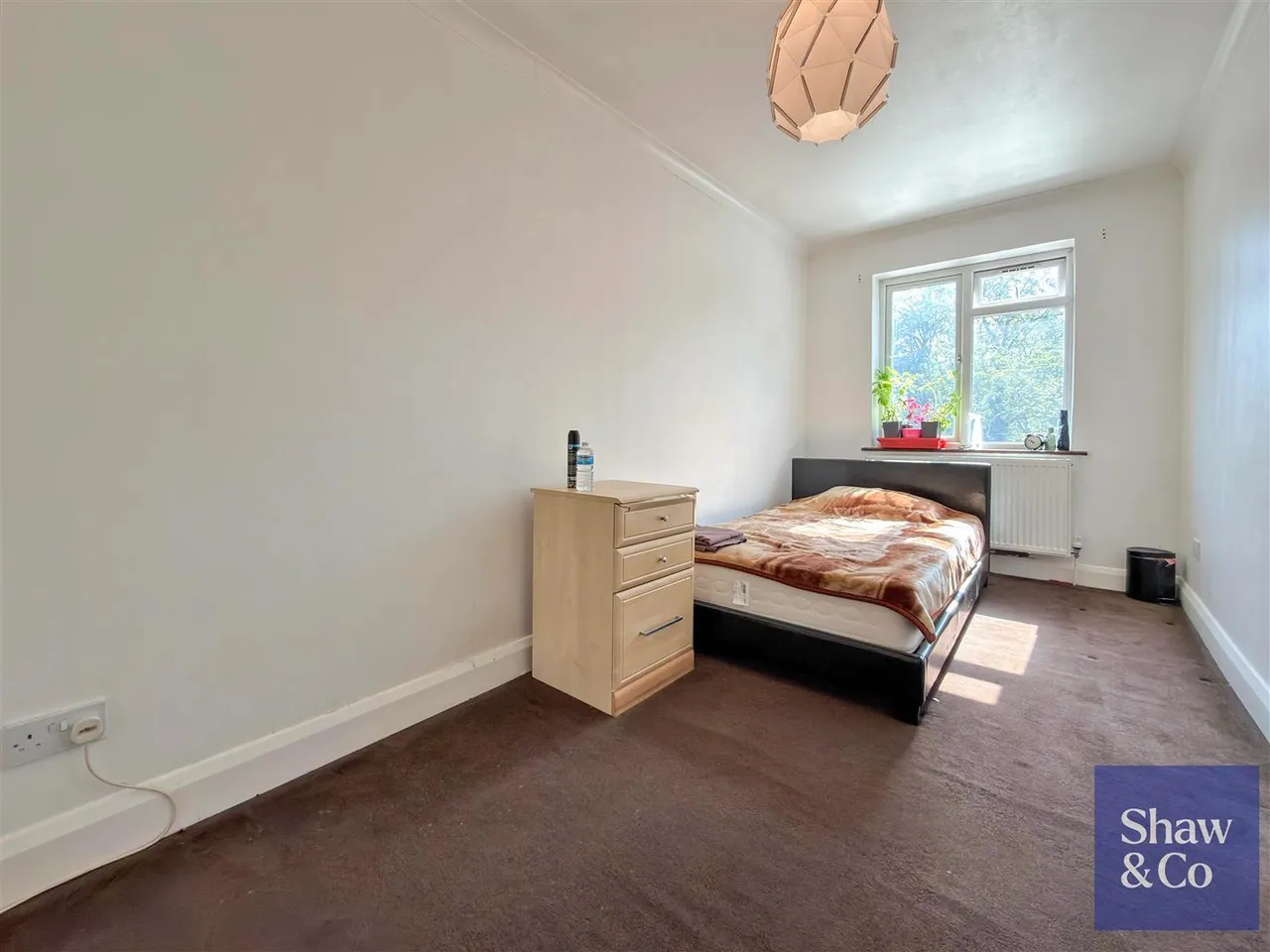 Hanworth Road, Whitton, photo 12