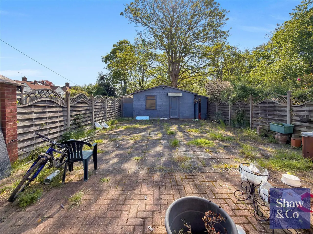 Hanworth Road, Whitton, photo 15