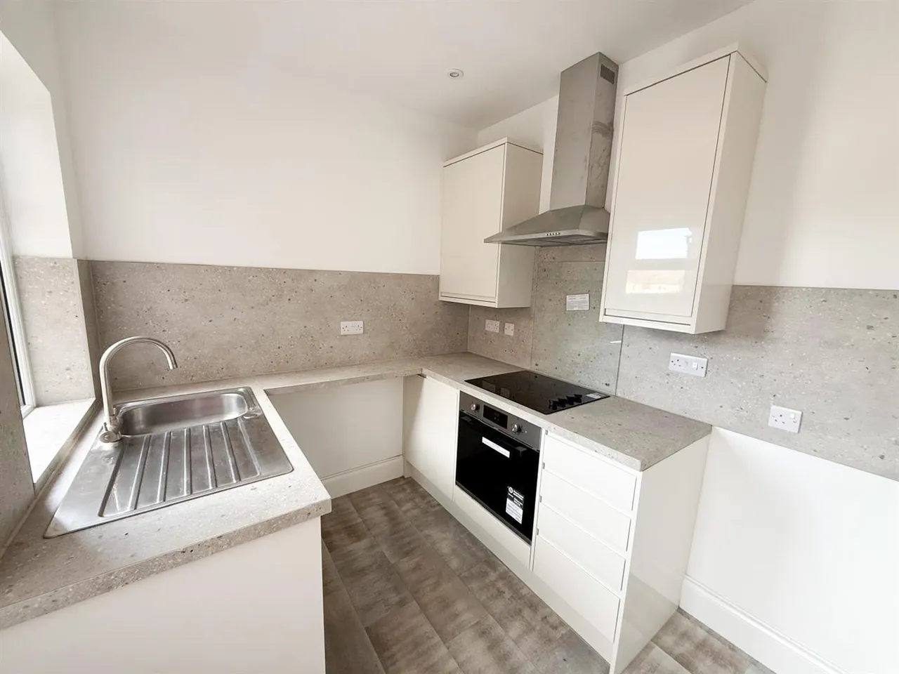 North Street, Sutton-In-Craven, BD20 7HA, photo 4