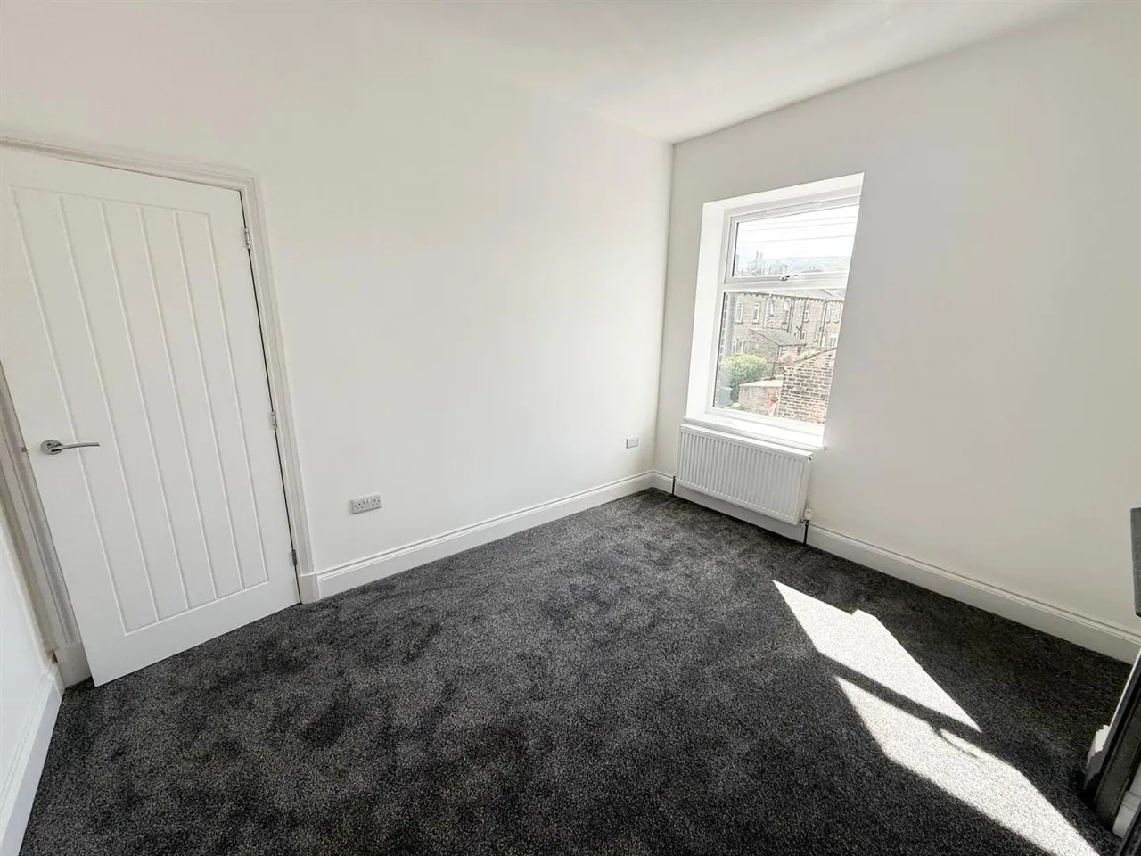 North Street, Sutton-In-Craven, BD20 7HA, photo 14