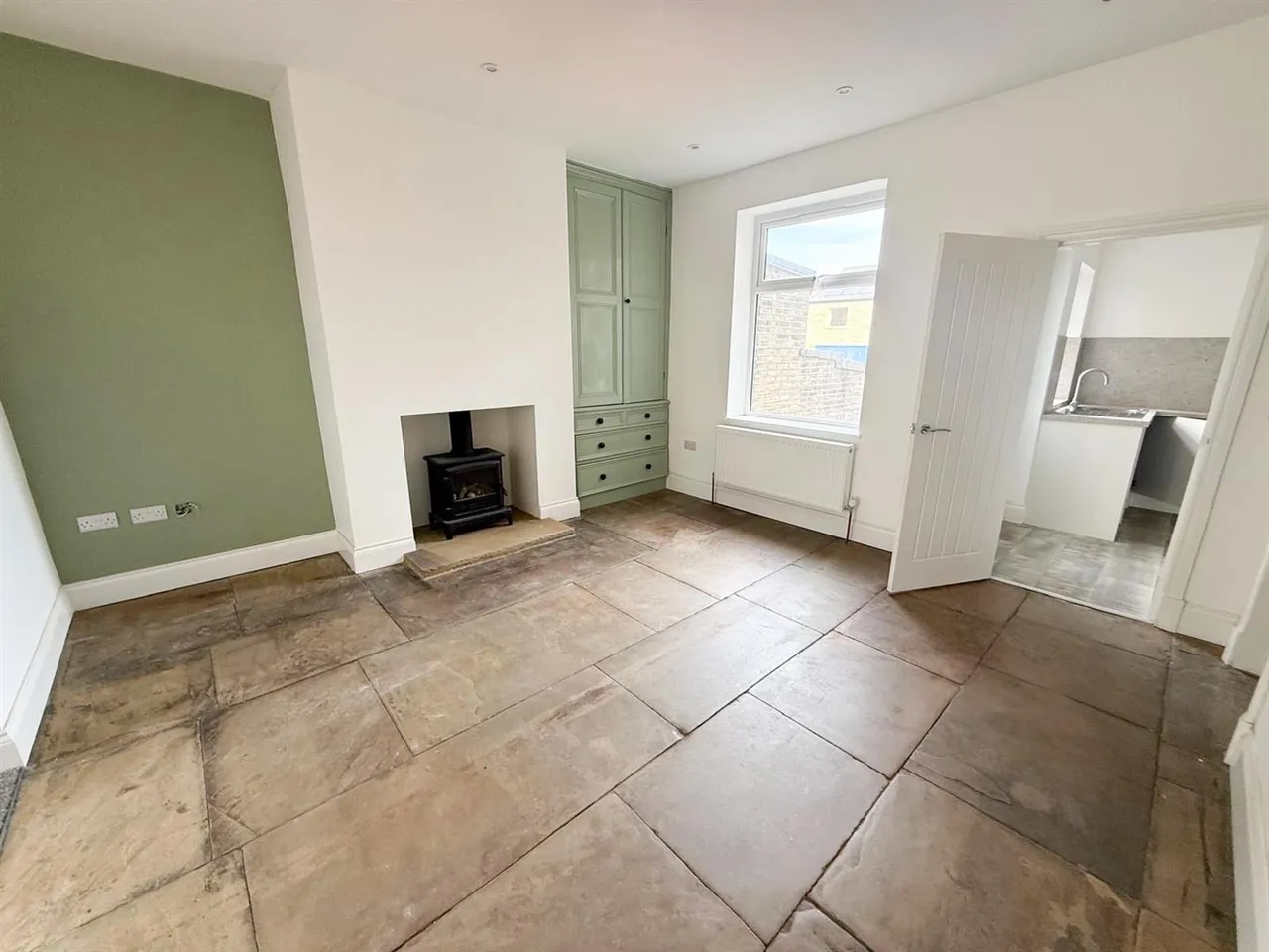 North Street, Sutton-In-Craven, BD20 7HA, photo 2