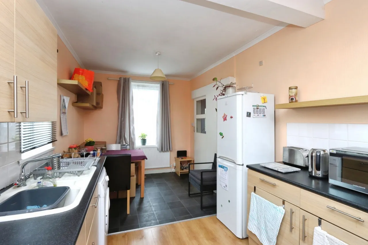 Ridgeway Drive, Sheffield, S12, photo 11
