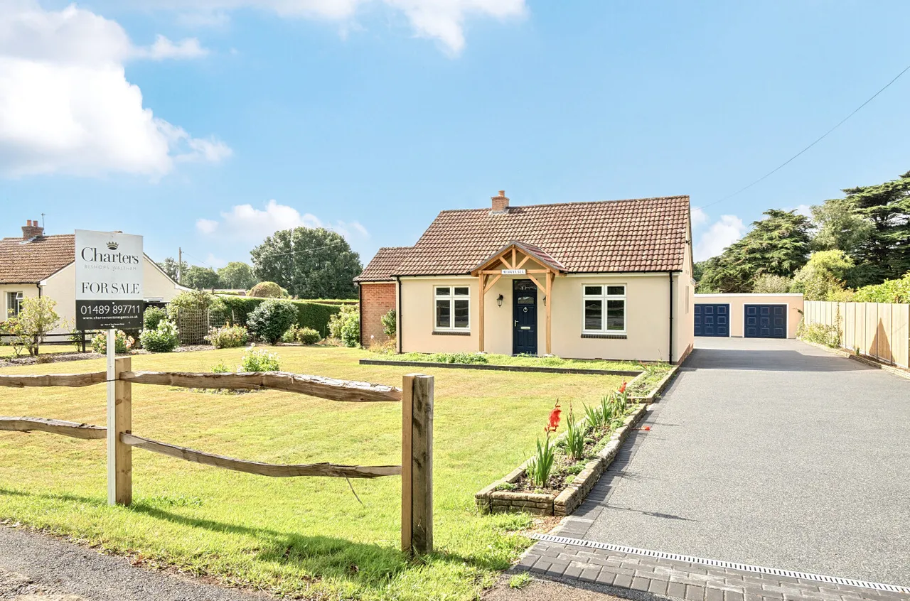 Southwick Road, North Boarhunt, PO17, photo 16