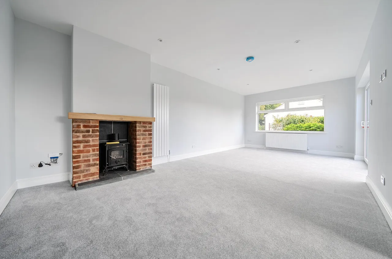 Southwick Road, North Boarhunt, PO17, photo 11