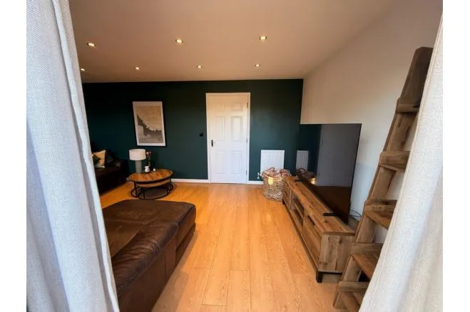 Longacres, Bridgend, CF31, photo 8