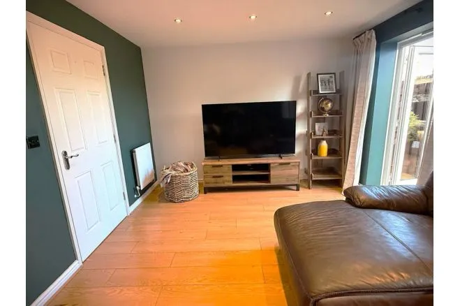 Longacres, Bridgend, CF31, photo 7