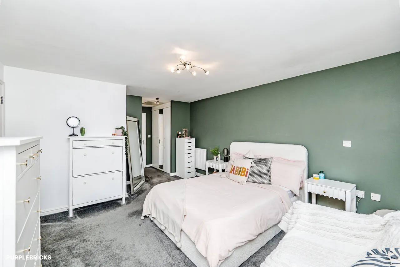 Longacres, Bridgend, CF31, photo 23