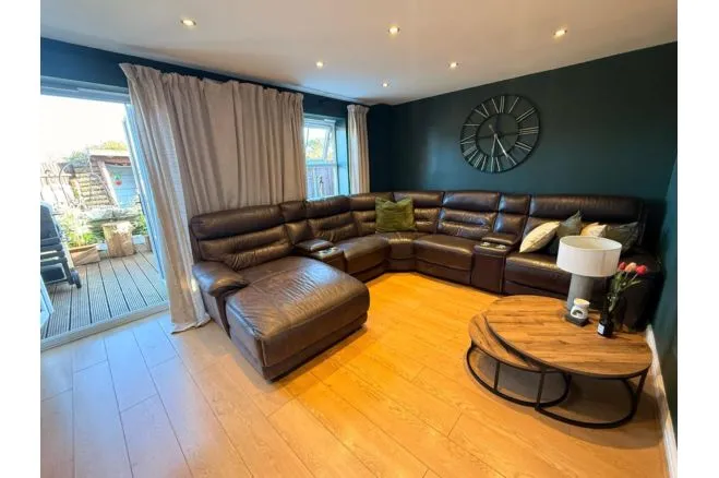 Longacres, Bridgend, CF31, photo 6