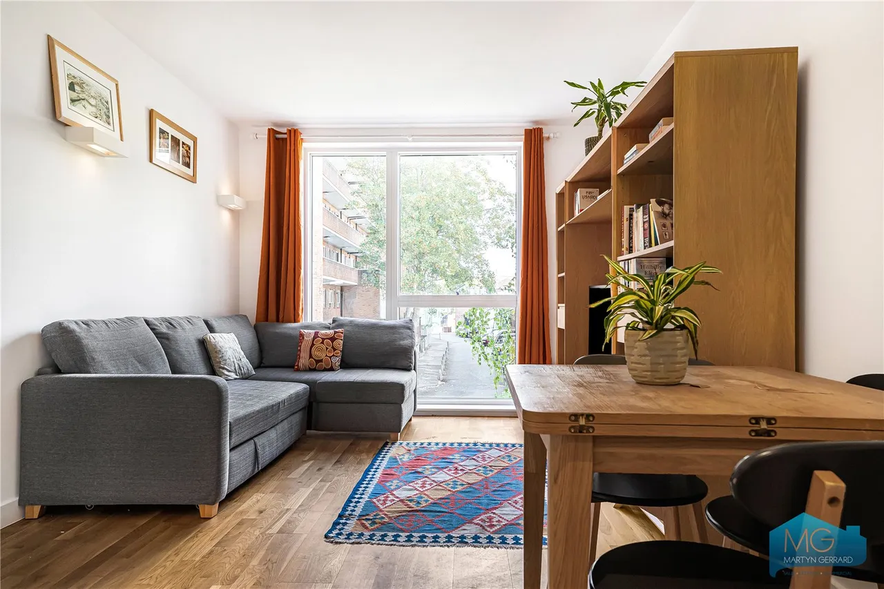 1 bed flat for sale, Willingham Terrace, London, NW5
