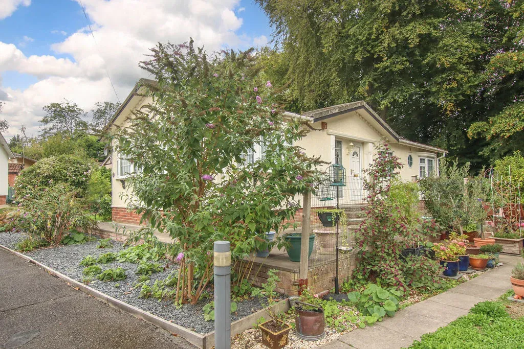 Chesham Road, Wigginton, Tring, Hertfordshire, HP23 6JF, photo 12