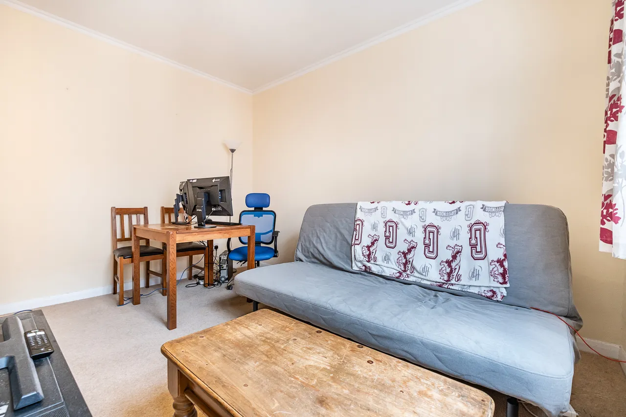 Vauxhall Bridge Road, London, SW1V, photo 8