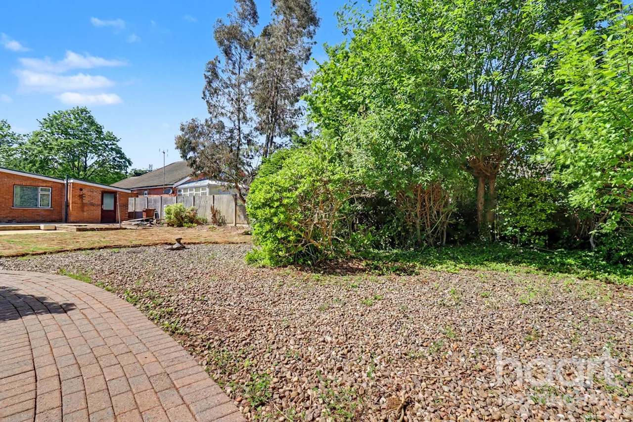 Robins Wood Road, Nottingham, NG8, photo 19