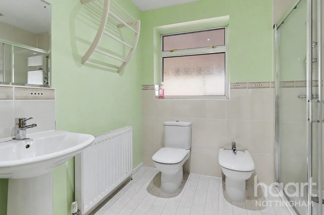 Robins Wood Road, Nottingham, NG8, photo 12
