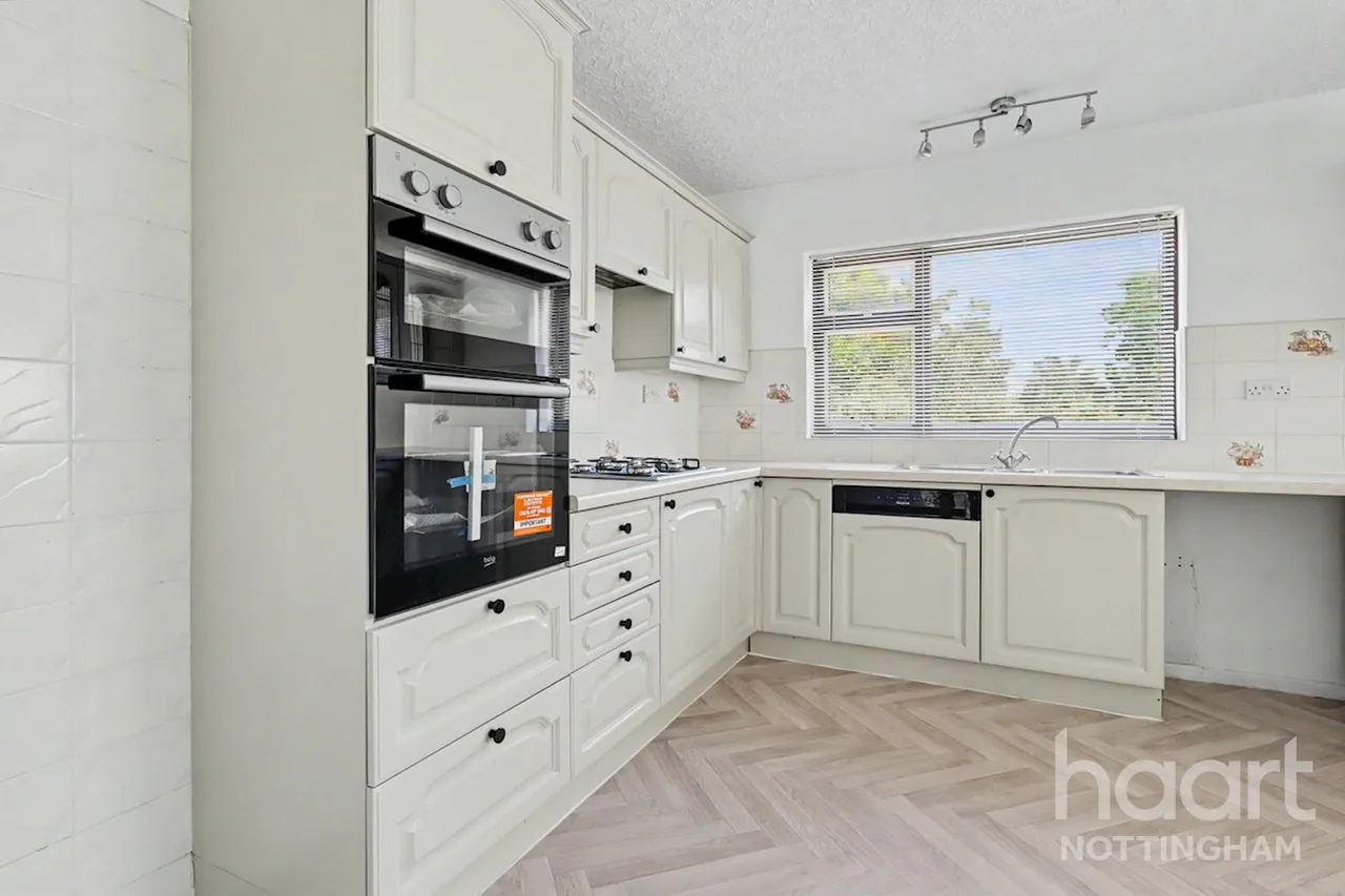 Robins Wood Road, Nottingham, NG8, photo 4