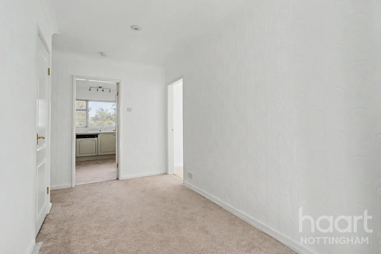 Robins Wood Road, Nottingham, NG8, photo 15