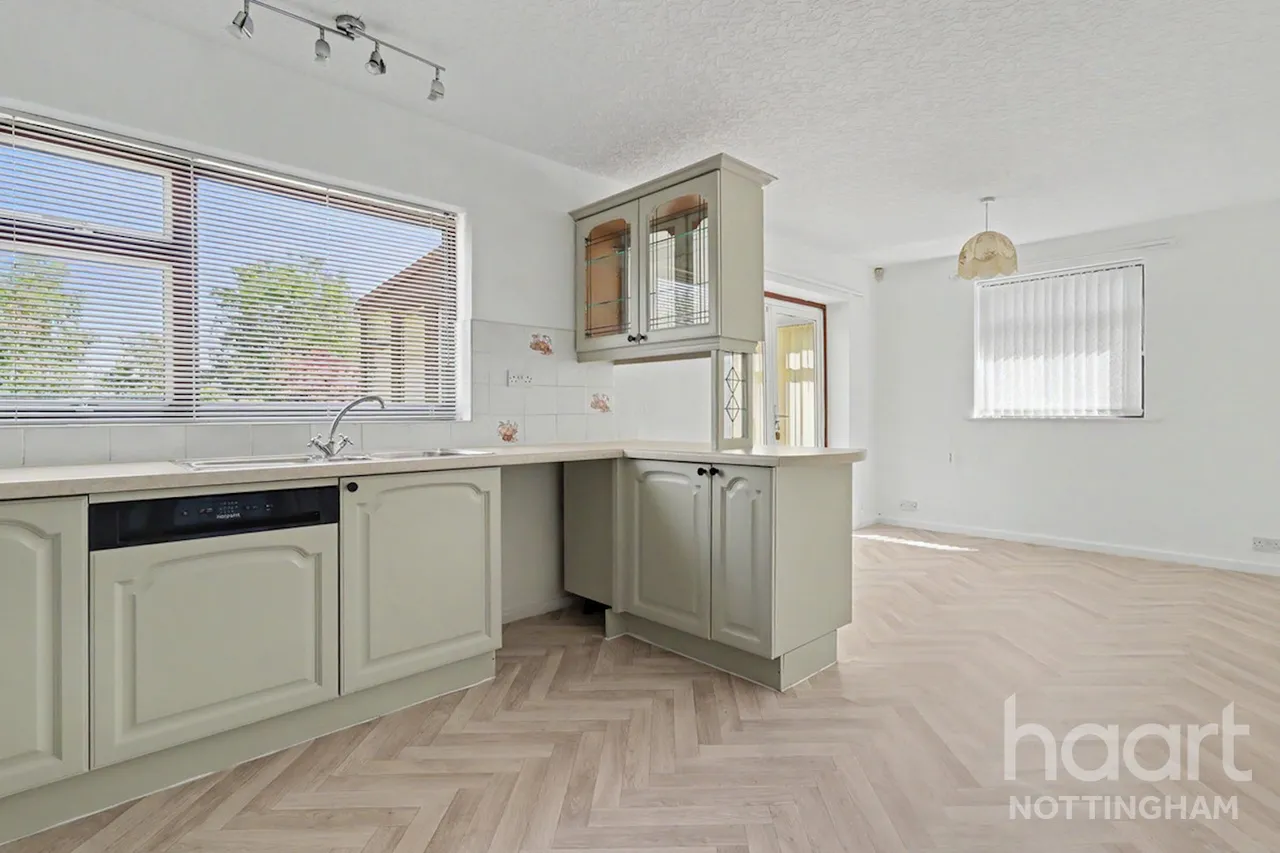 Robins Wood Road, Nottingham, NG8, photo 5