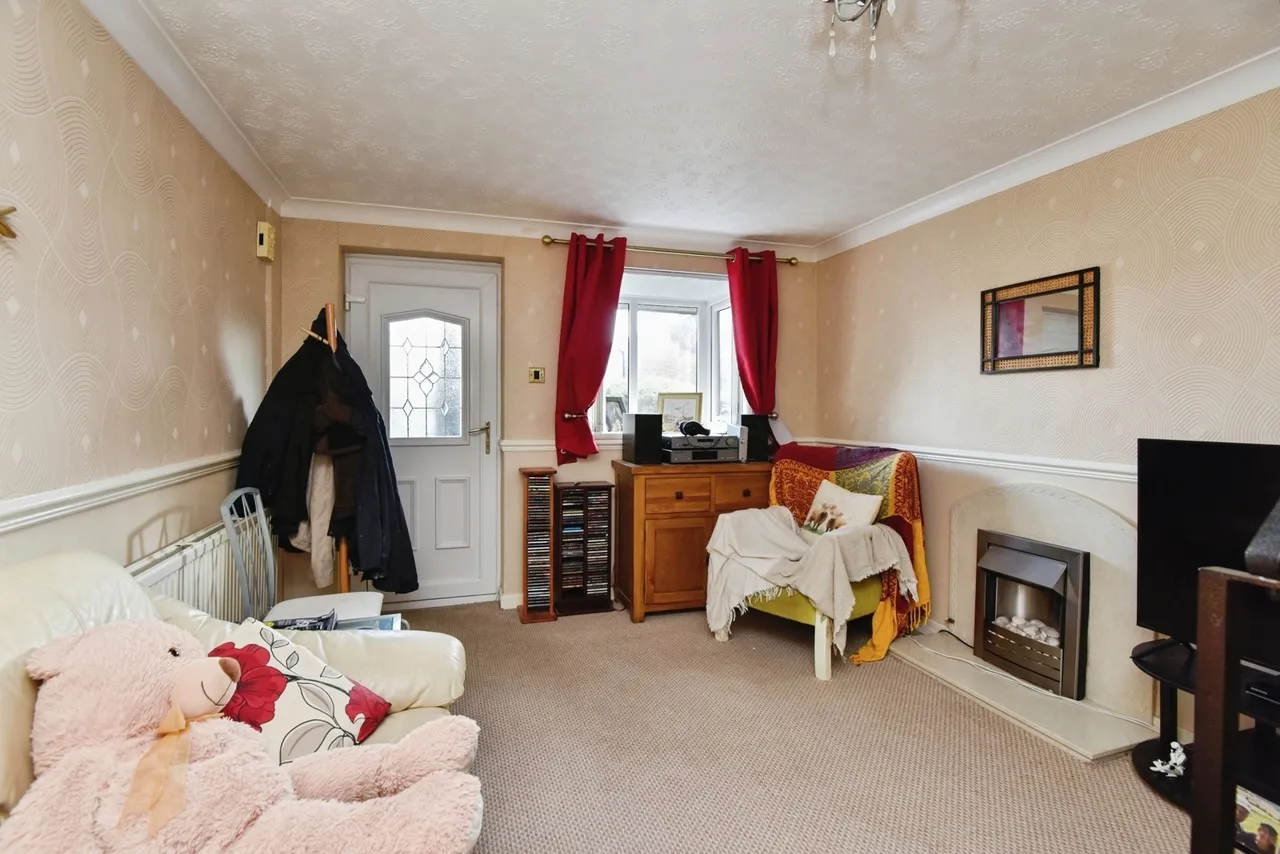 Wrenmere Close, Sandbach, CW11, photo 2