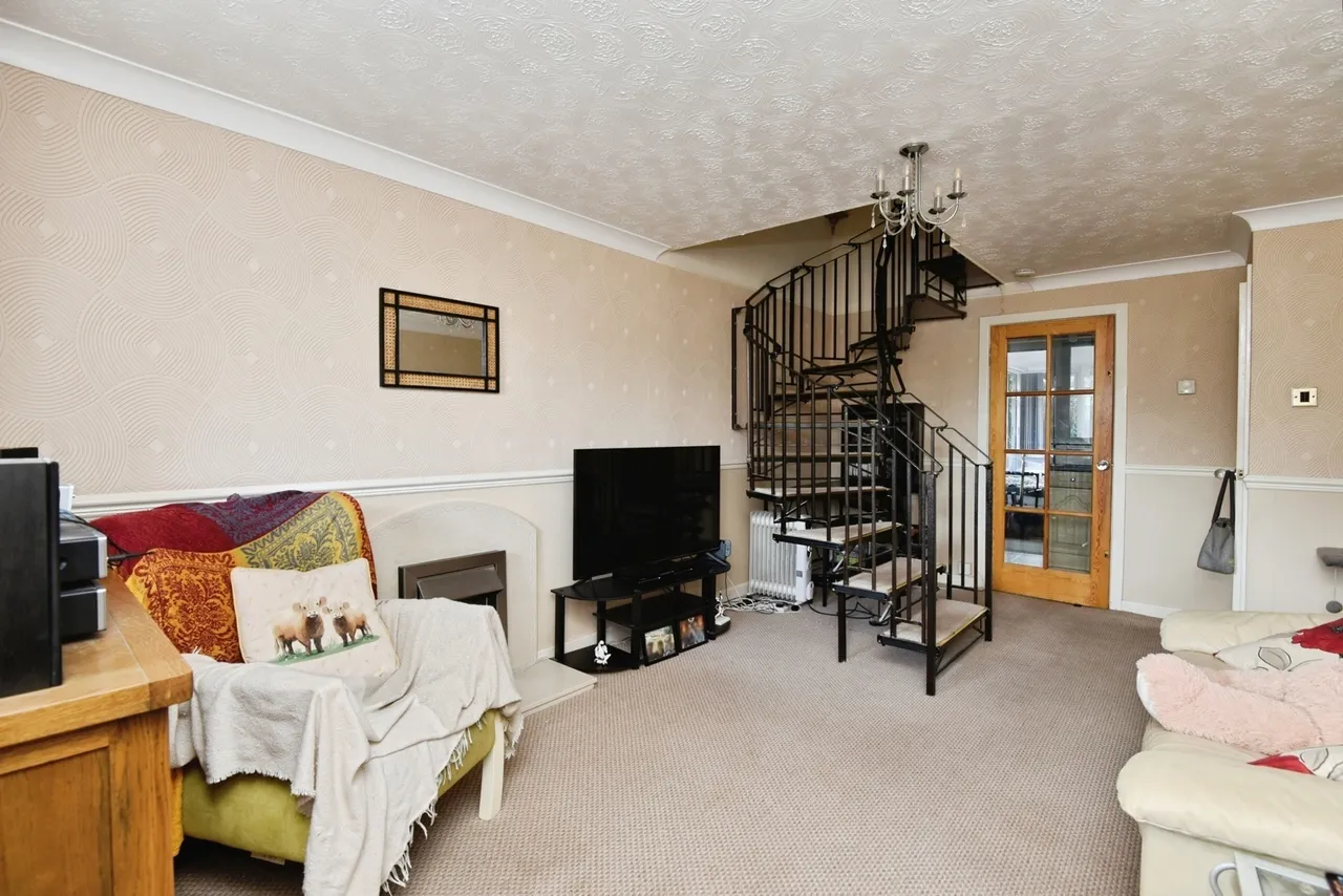 Wrenmere Close, Sandbach, CW11, photo 3