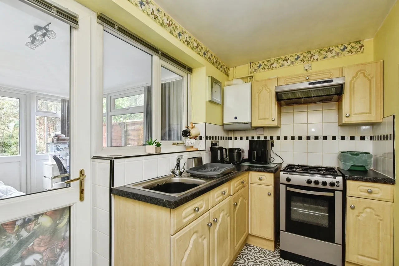 Wrenmere Close, Sandbach, CW11, photo 6