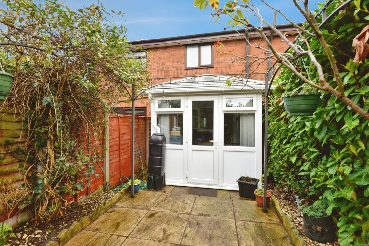 Wrenmere Close, Sandbach, CW11, photo 16