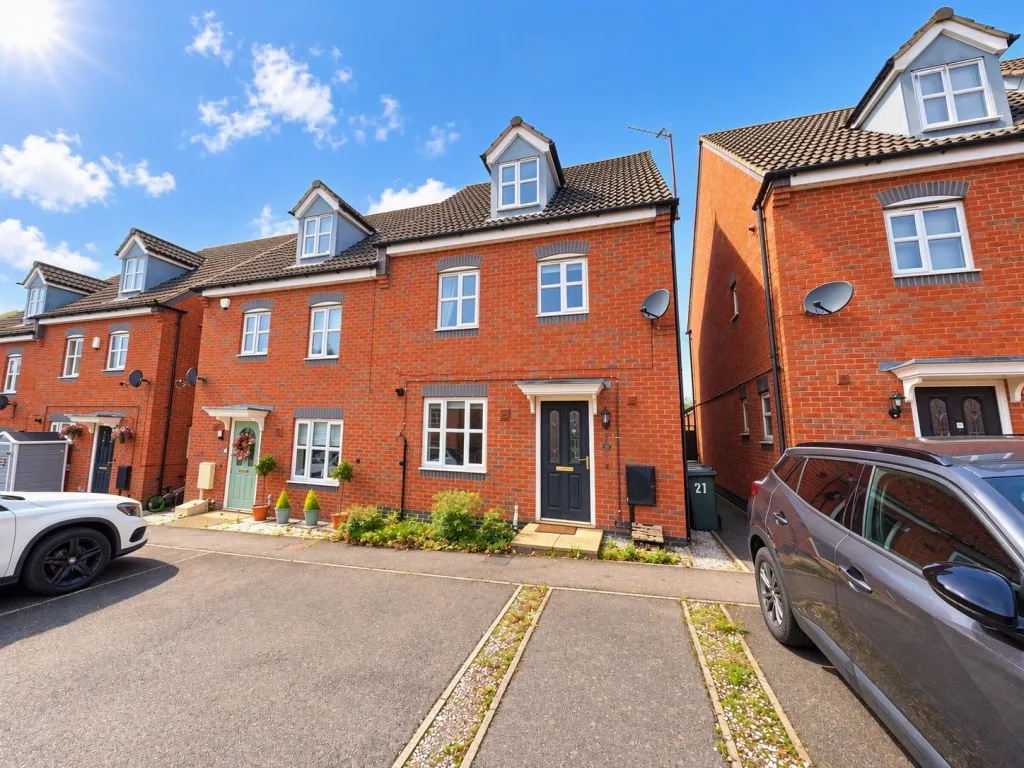 4 bed house for sale, Strutts Close, South Normanton, DE55