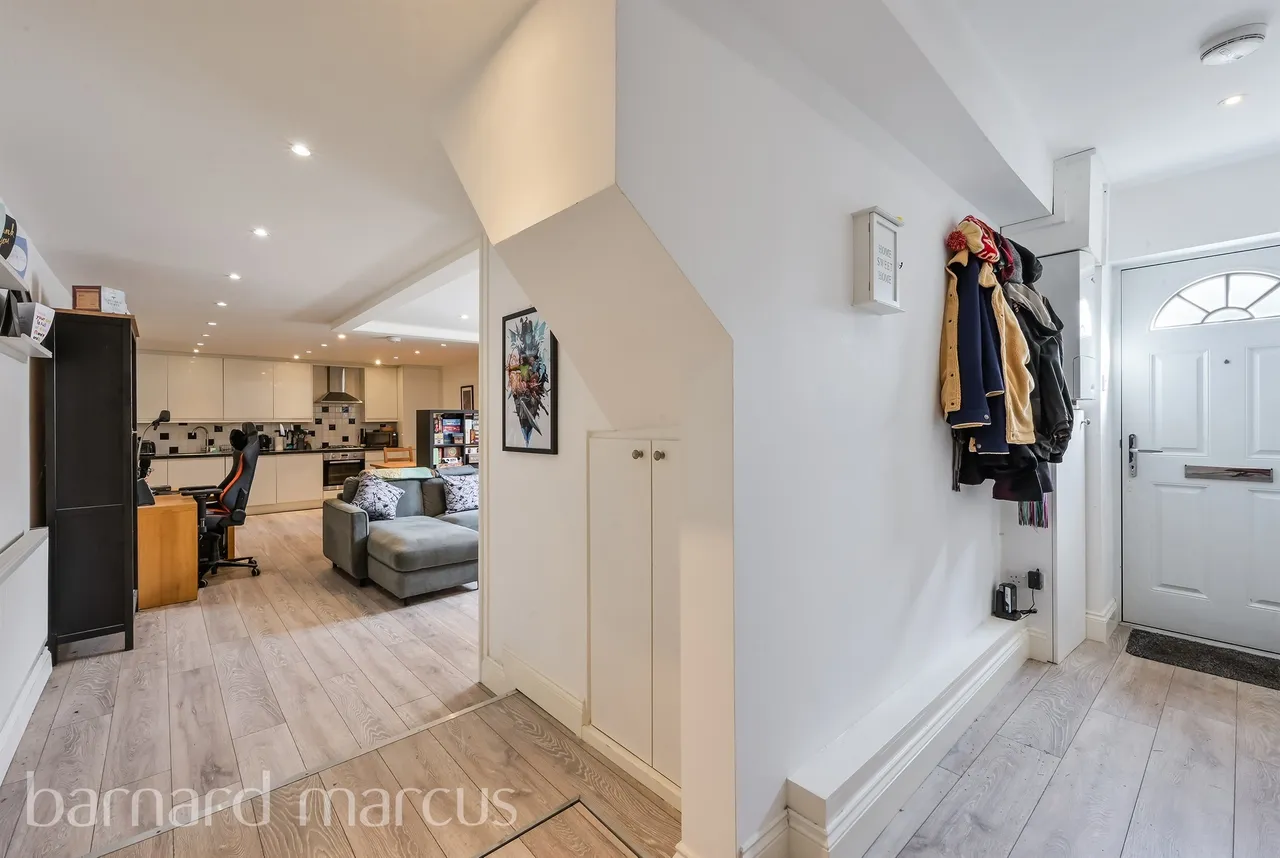 Barnett Wood Lane, Ashtead, KT21, photo 5