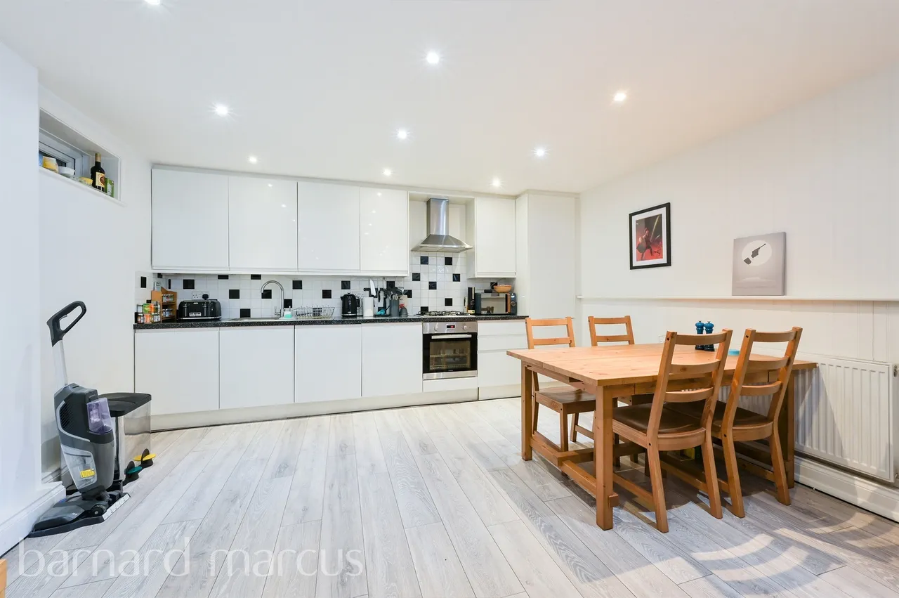 Barnett Wood Lane, Ashtead, KT21, photo 2