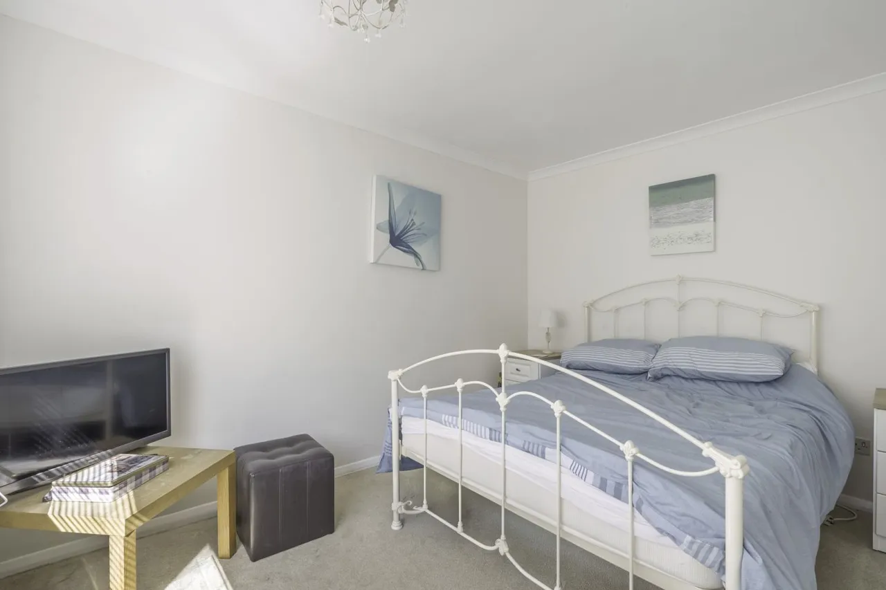 Meadow Way, South Cerney, GL7, photo 12