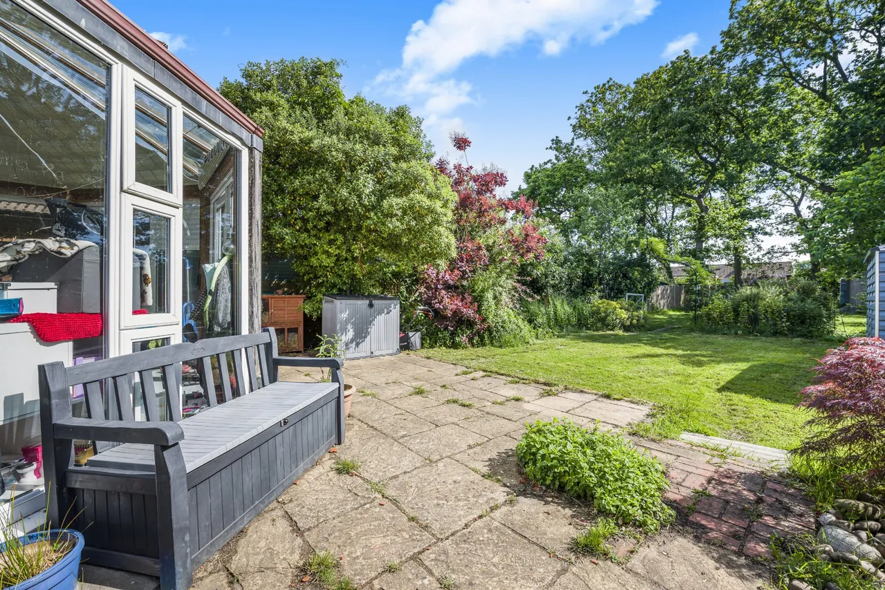 Oak Tree Close, Jacobs Well, GU4, photo 31