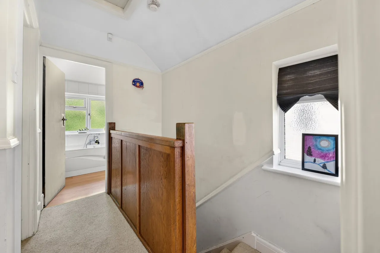 Oak Tree Close, Jacobs Well, GU4, photo 20