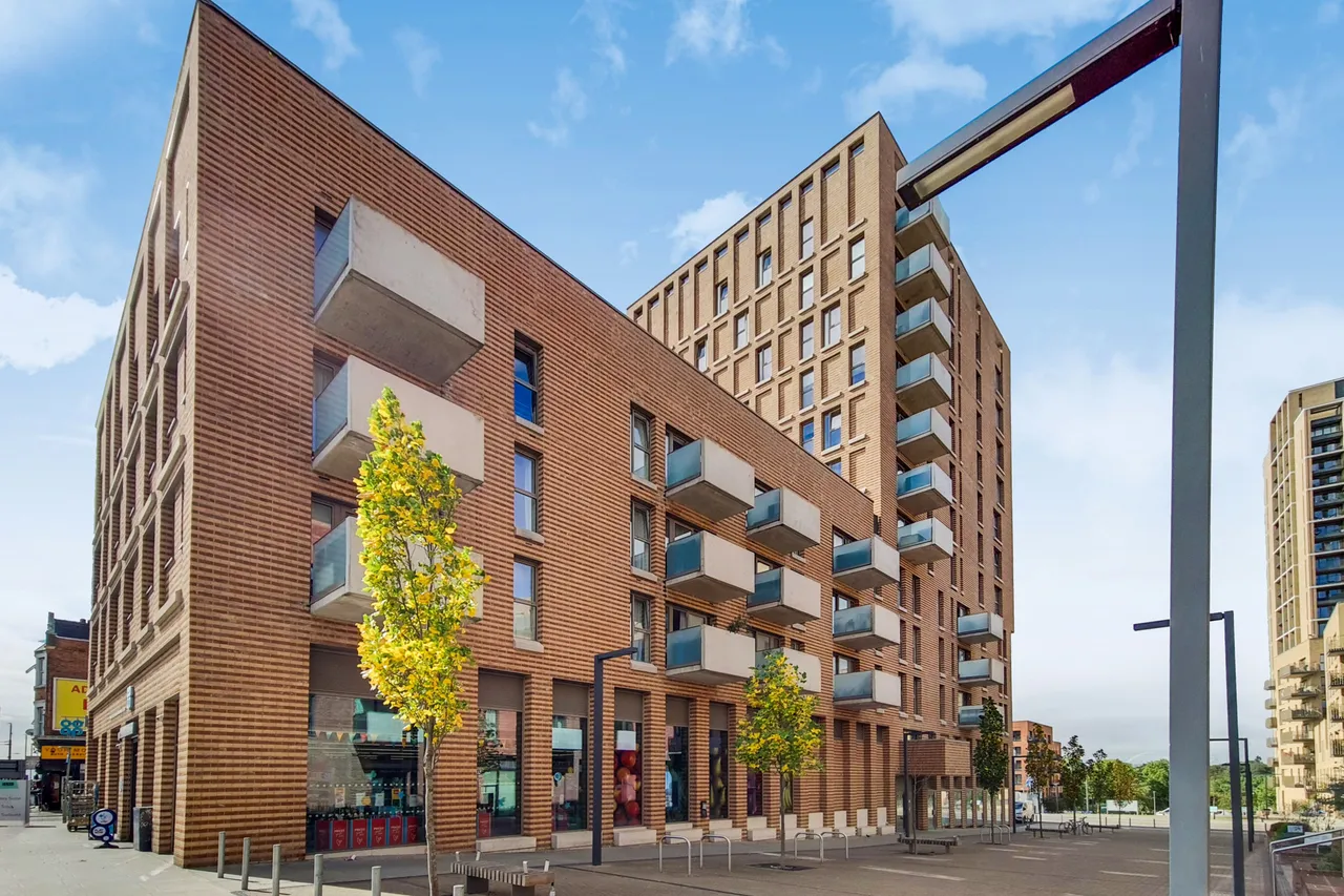 Flat 63, Woodlark Apartments, 1 Damsel Walk, London, photo 3