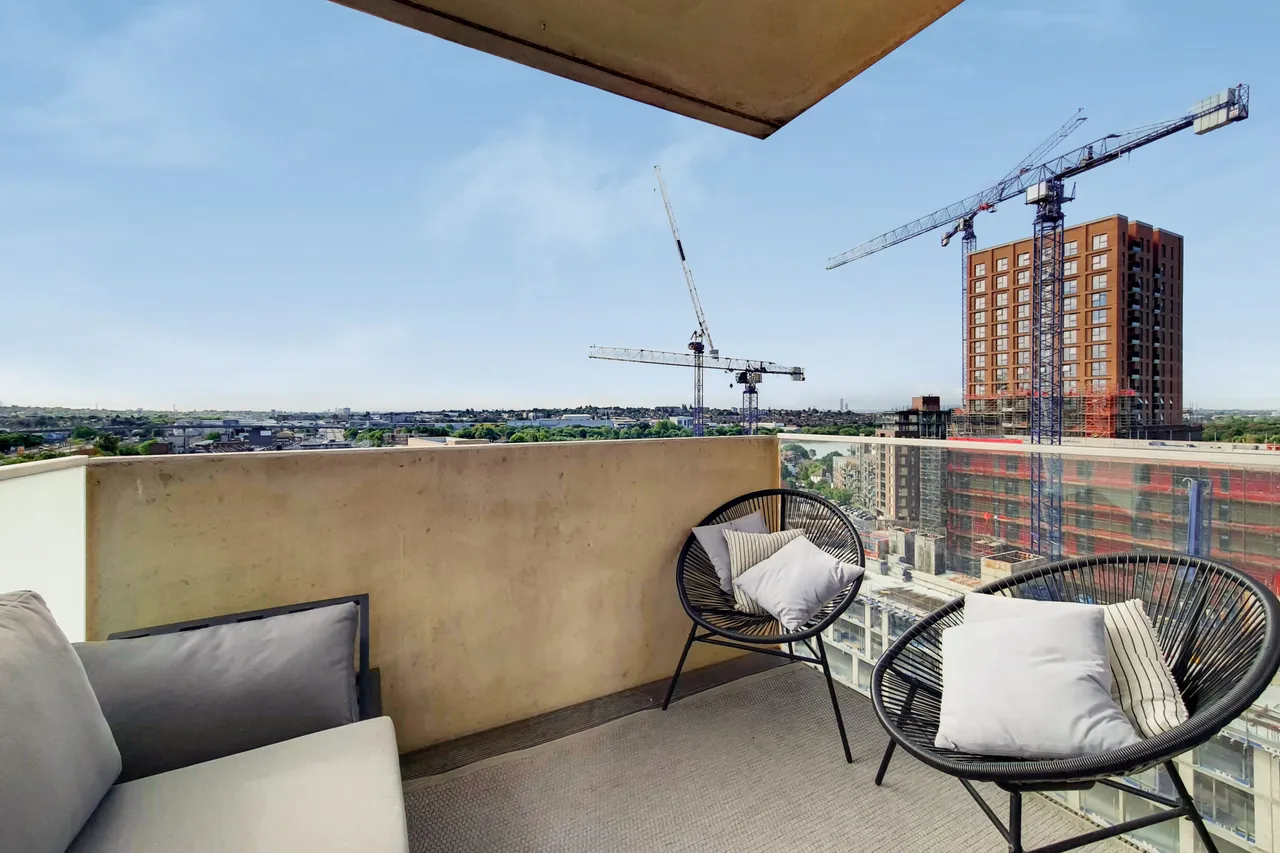 Flat 63, Woodlark Apartments, 1 Damsel Walk, London, photo 6